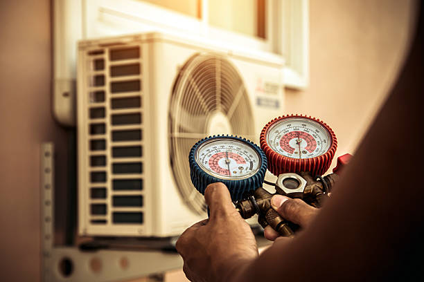 Professional Ac Installation technician working in Floral Park, NY